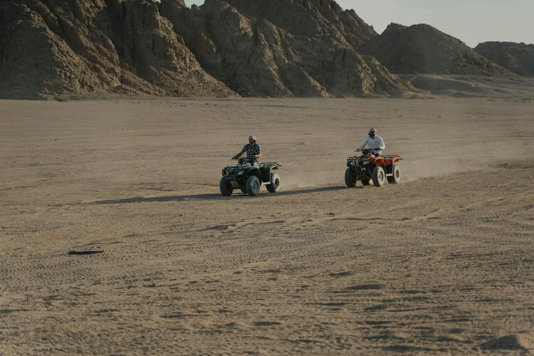 Quad Safari in der Wüste von Hurghada mit Faristours
