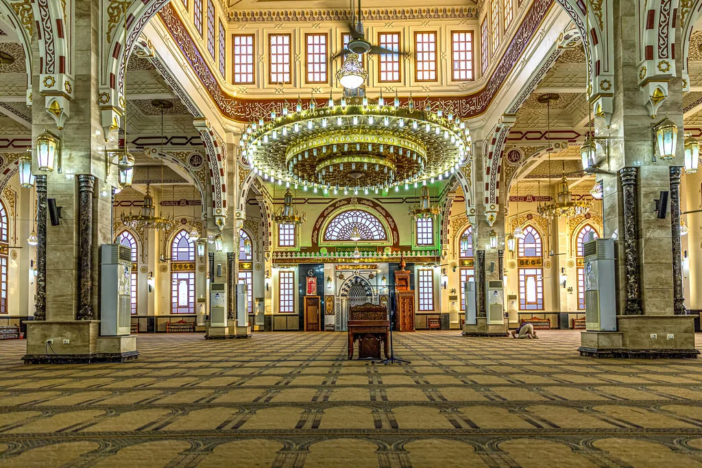Interior of El Mina Mosque during a private Hurghada city tour